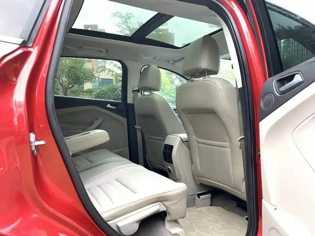 Ford Kuga 2013 2.0L GTDi AWD Premium — миниатюра 11