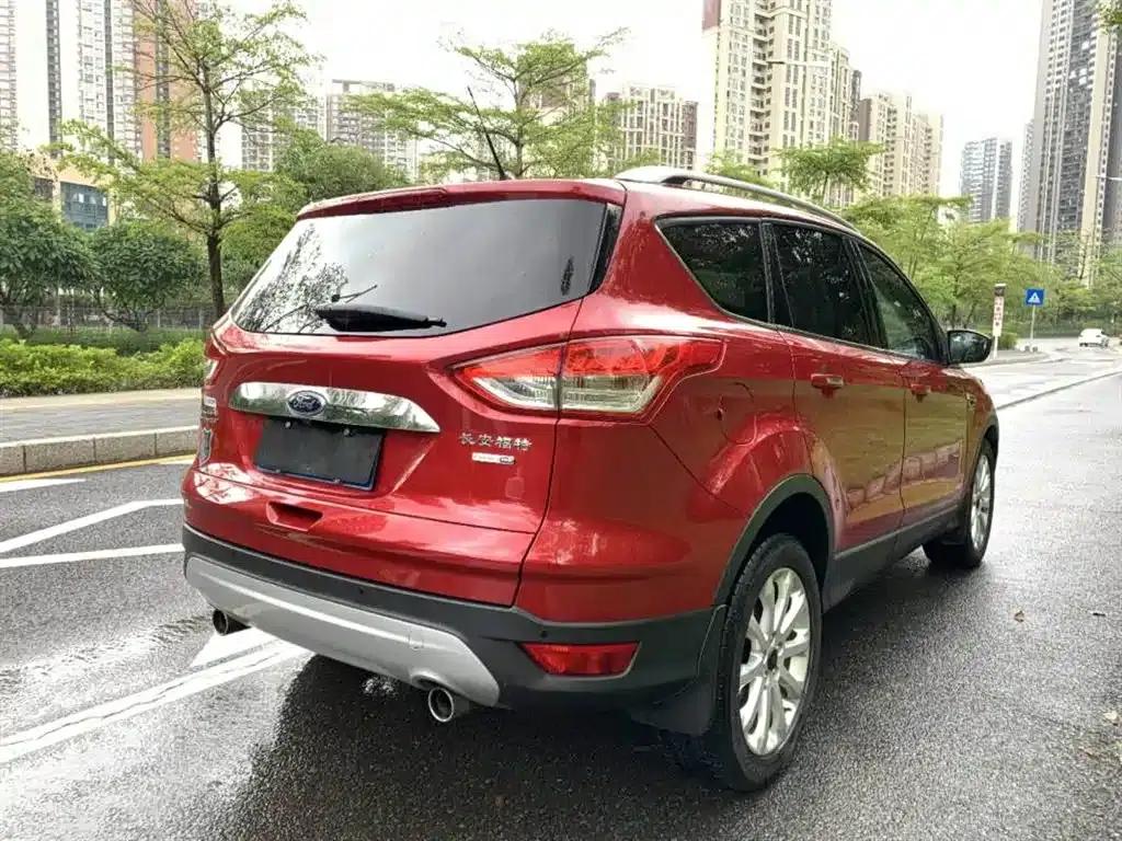 Ford Kuga 2013 2.0L GTDi AWD Premium — миниатюра 18