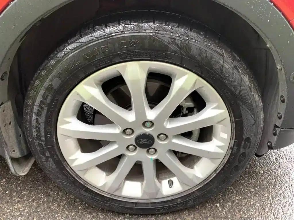 Ford Kuga 2013 2.0L GTDi AWD Premium — миниатюра 19