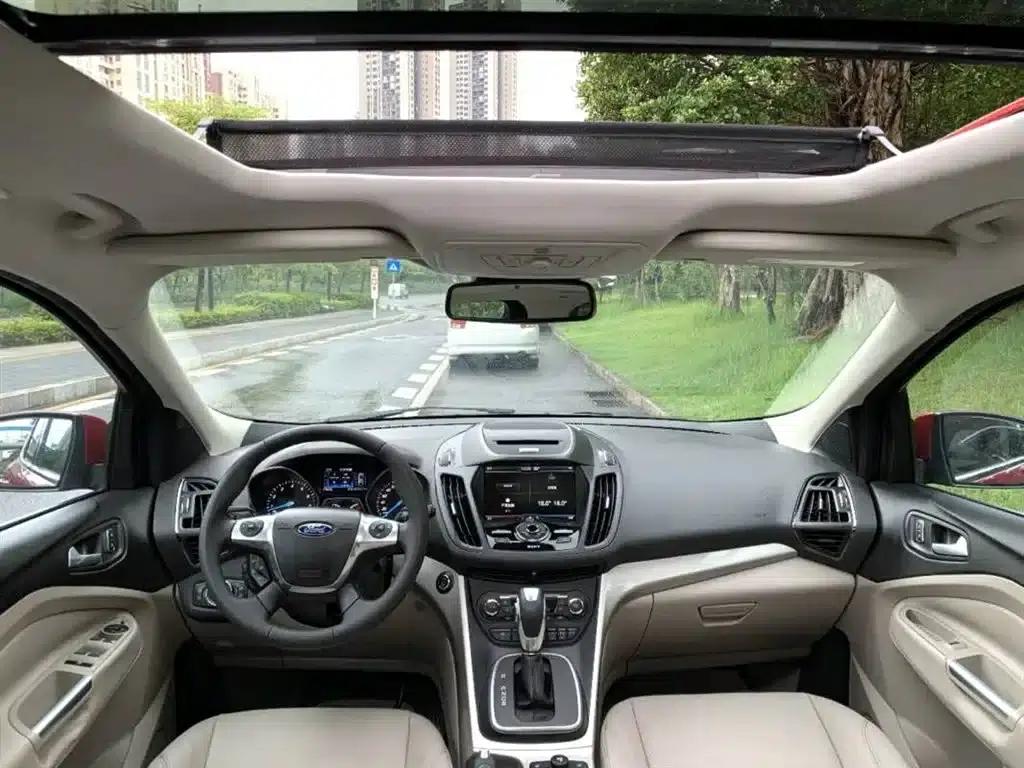 Ford Kuga 2013 2.0L GTDi AWD Premium — миниатюра 4