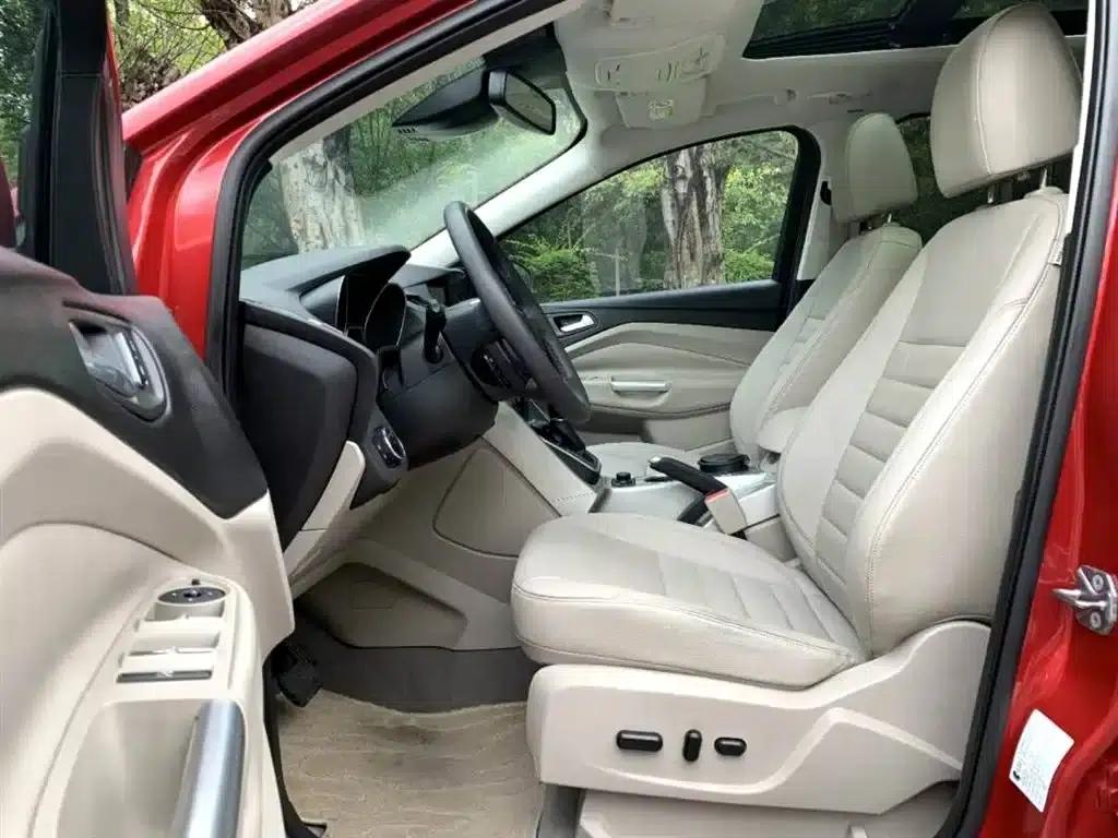 Ford Kuga 2013 2.0L GTDi AWD Premium — миниатюра 8