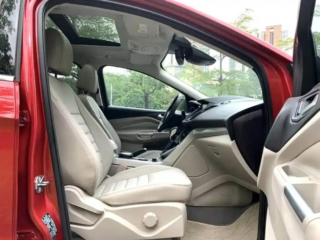 Ford Kuga 2013 2.0L GTDi AWD Premium — миниатюра 10