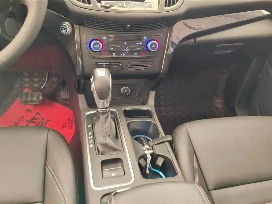 Ford Kuga 2019 EcoBoost 180 2WD Luxury Edition (China VI Emission Standard) — миниатюра 16