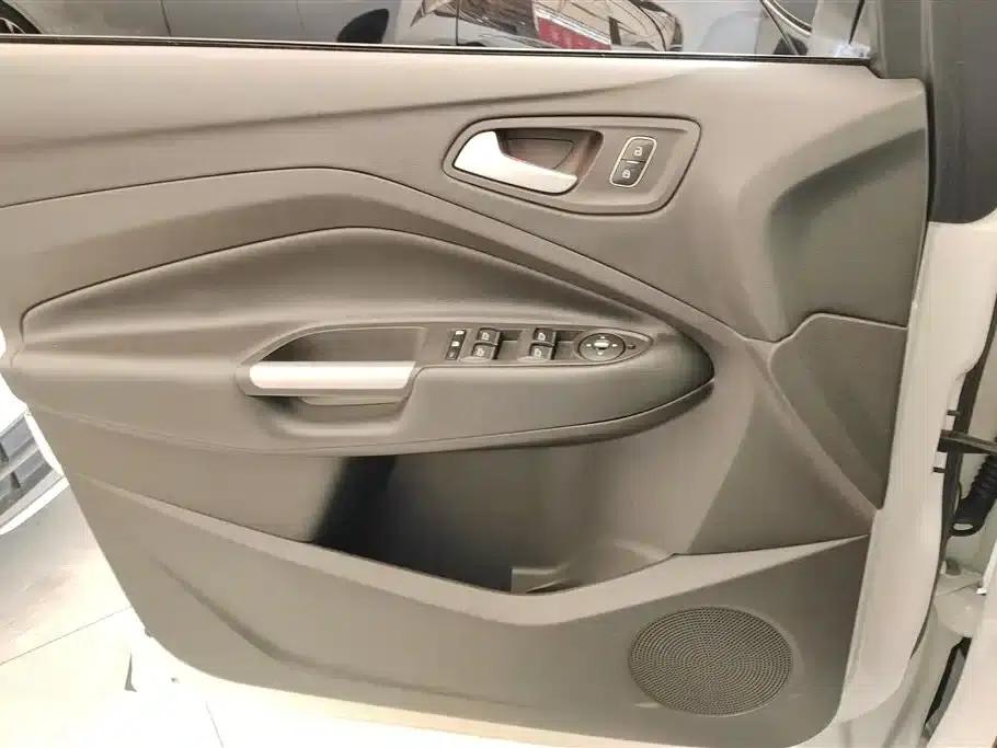 Ford Kuga 2019 EcoBoost 180 2WD Luxury Edition (China VI Emission Standard) — миниатюра 7