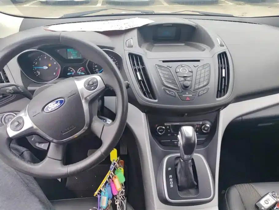 Ford Kuga 2015 1.5L GTDi 2WD Fashion Edition — миниатюра 12