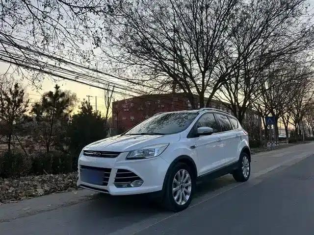 Ford Kuga 2015 2.0L GTDi AWD Elite