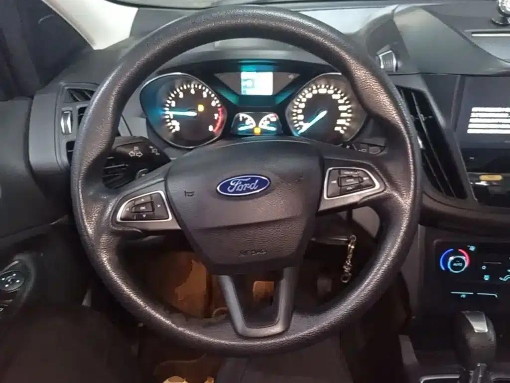 2017 Ford Kuga EcoBoost 180 2WD Elite Edition — миниатюра 11