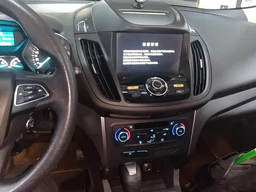 2017 Ford Kuga EcoBoost 180 2WD Elite Edition — миниатюра 13