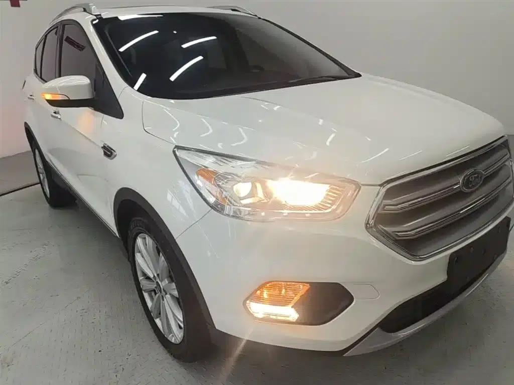 2017 Ford Kuga EcoBoost 180 2WD Luxury Edition — миниатюра 4