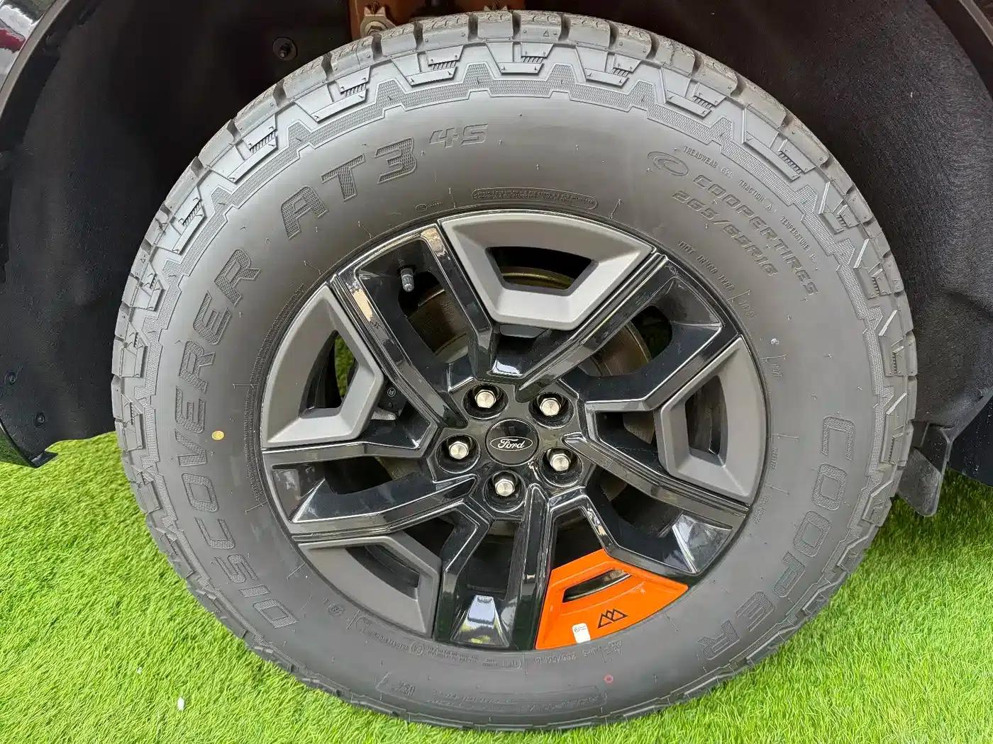 Explorer 2025 2.3T EcoBoost Kunlun Crossing Edition 5-seater — миниатюра 11