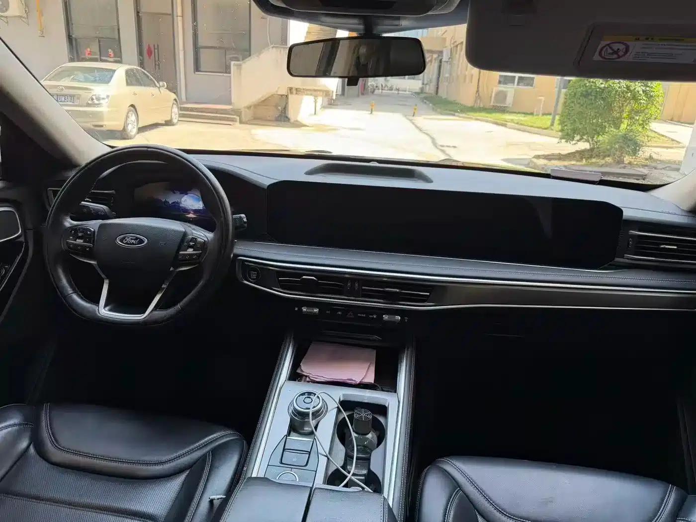 Explorer 2023 EcoBoost 285 4WD Fashion Plus Edition 7-Seater — миниатюра 6