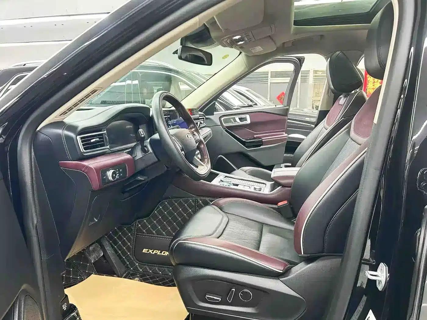 2023 Ford Explorer EcoBoost 285 AWD Titanium Edition 7-Seater — миниатюра 7