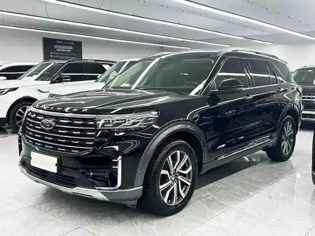 2023 Ford Explorer EcoBoost 285 AWD Titanium Edition 7-Seater