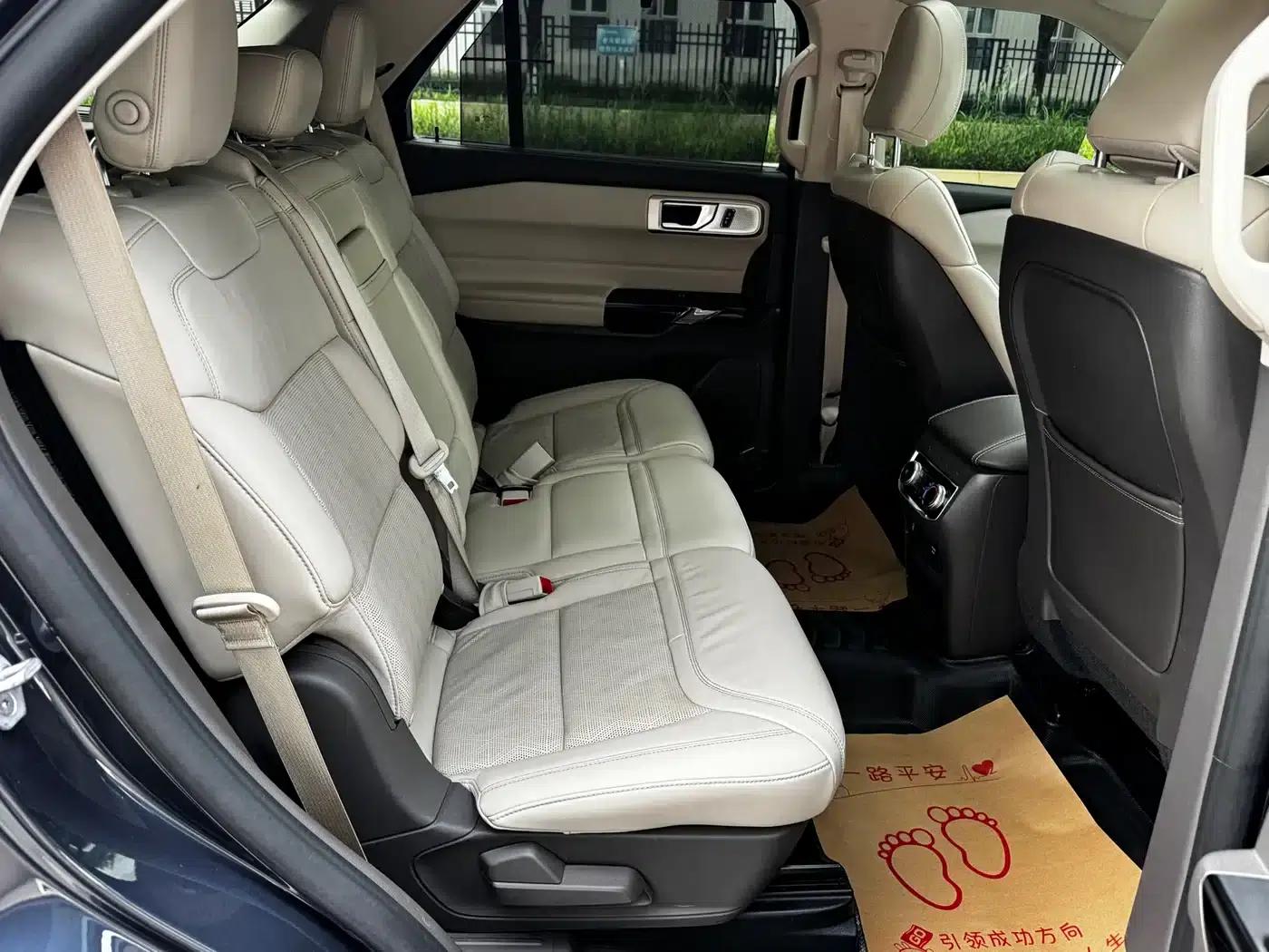 2020 Ford Explorer EcoBoost 285 AWD Platinum Edition 7-seater — миниатюра 13