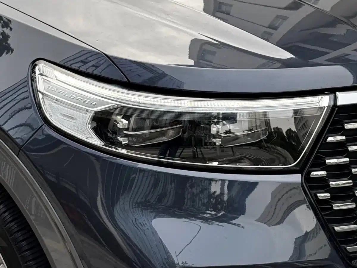 2020 Ford Explorer EcoBoost 285 AWD Platinum Edition 7-seater — миниатюра 6