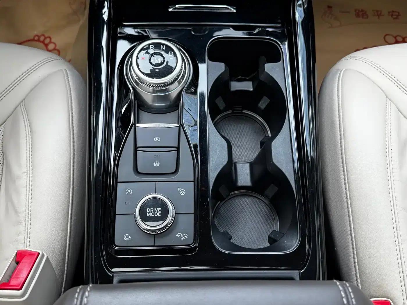 2020 Ford Explorer EcoBoost 285 AWD Platinum Edition 7-seater — миниатюра 9