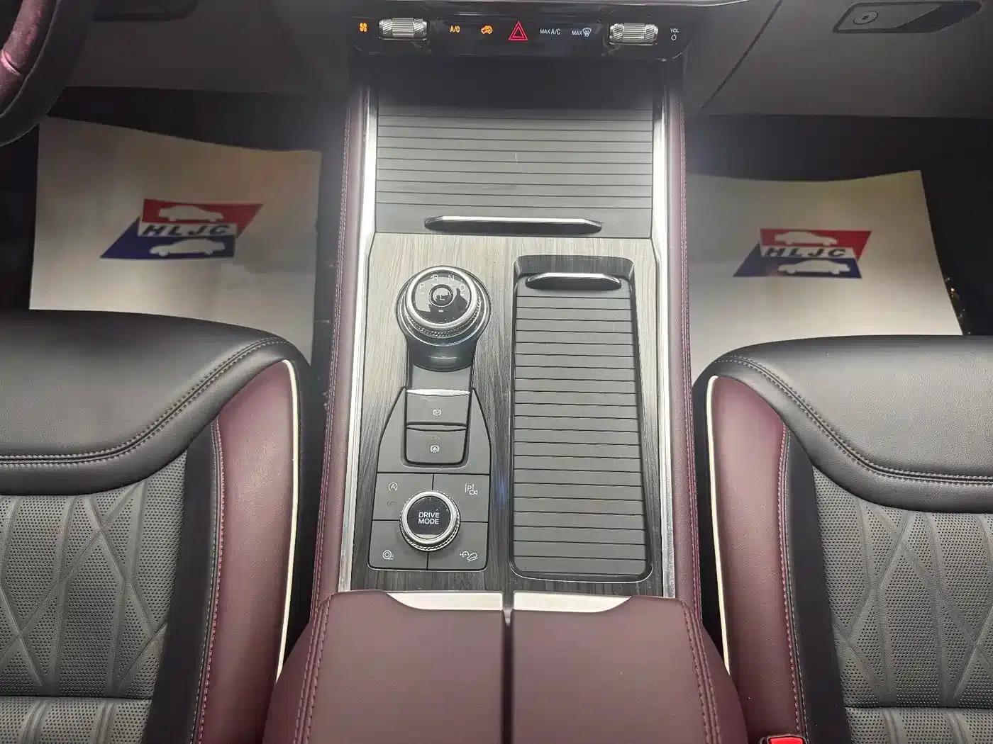 2023 Ford Explorer EcoBoost 285 AWD Titanium Edition (6-seater) — миниатюра 14