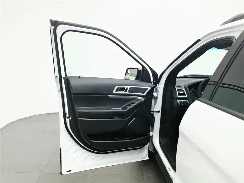 Explorer (Imported) 2015 2.0T US Spec — миниатюра 14