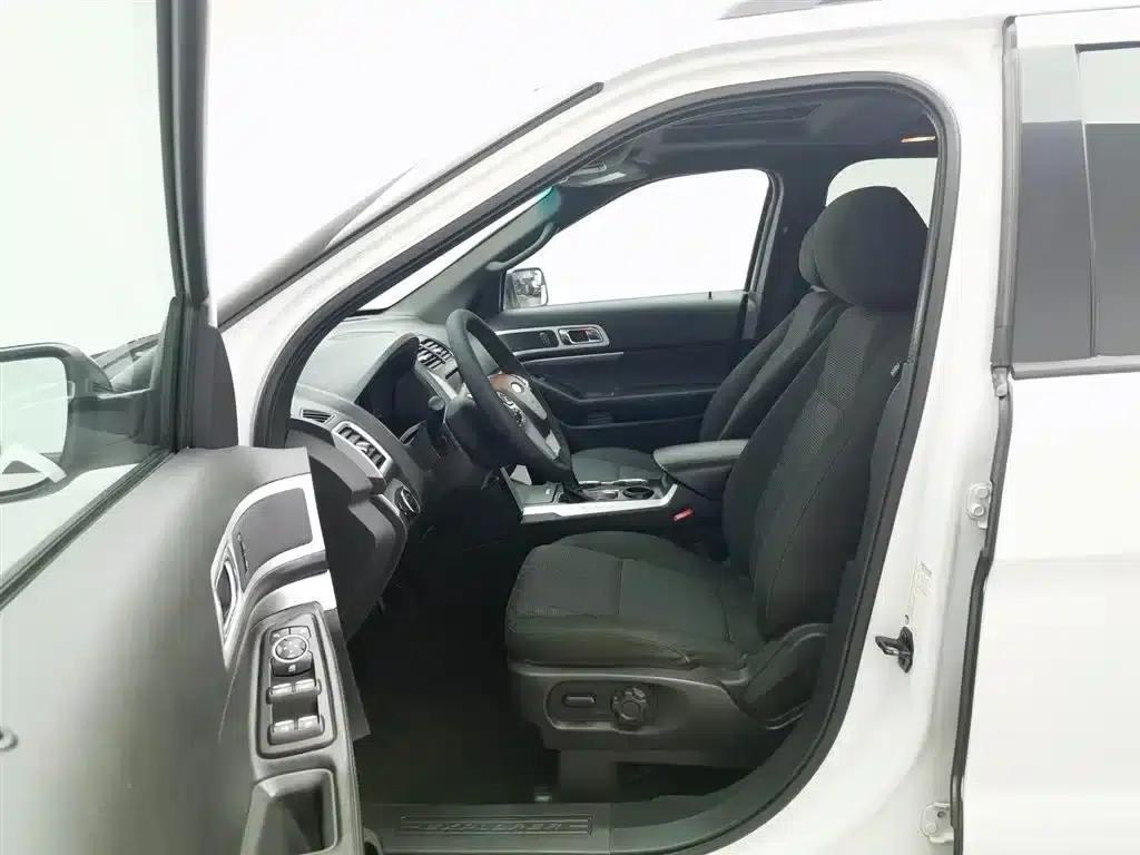 Explorer (Imported) 2015 2.0T US Spec — миниатюра 8