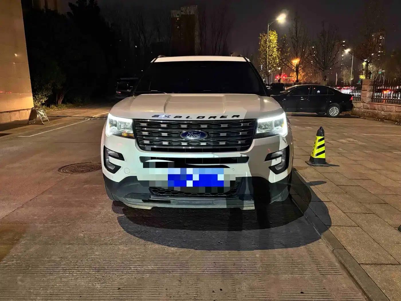 2016 Explorer 2.3T Fashion Edition (Imported) — миниатюра 2
