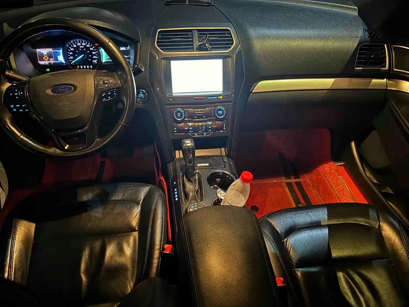 2016 Explorer 2.3T Fashion Edition (Imported) — миниатюра 5