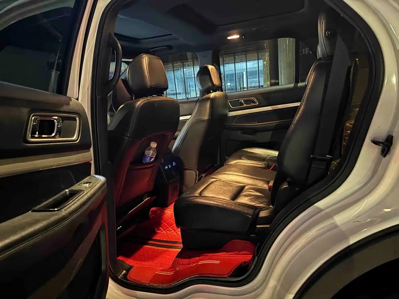 2016 Explorer 2.3T Fashion Edition (Imported) — миниатюра 6