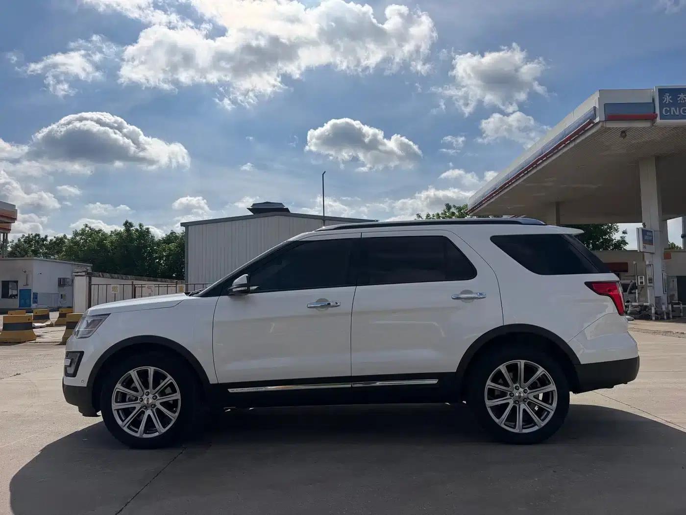 2017 Explorer 2.3T Elite Edition (Imported) — миниатюра 5