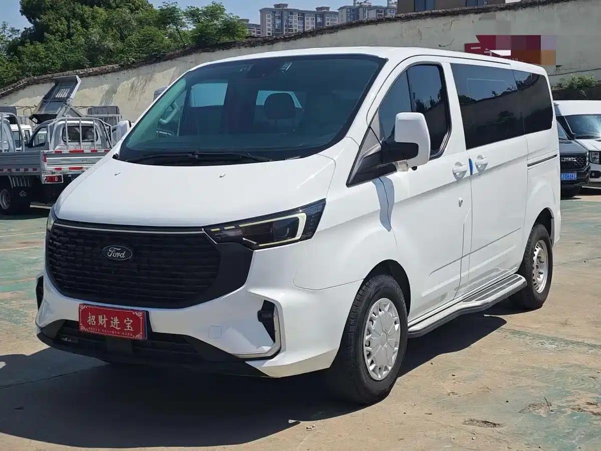 Ford Transit 2023 2.0T Diesel Automatic Commercial/Vehicle Short Wheelbase Low Roof 7/8/9 Seats — миниатюра 2