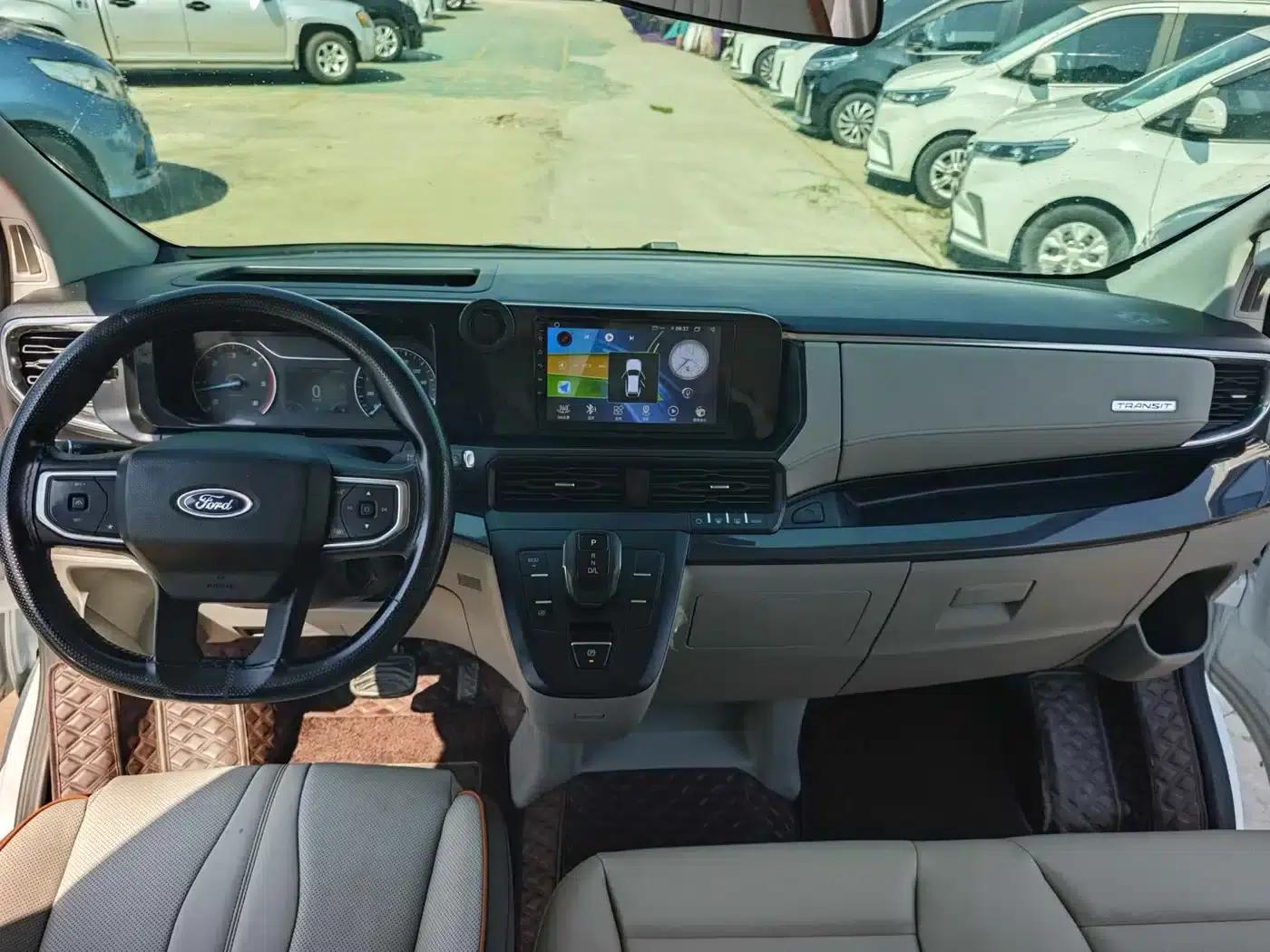 Ford Transit 2023 2.0T Diesel Automatic Commercial/Vehicle Short Wheelbase Low Roof 7/8/9 Seats — миниатюра 12