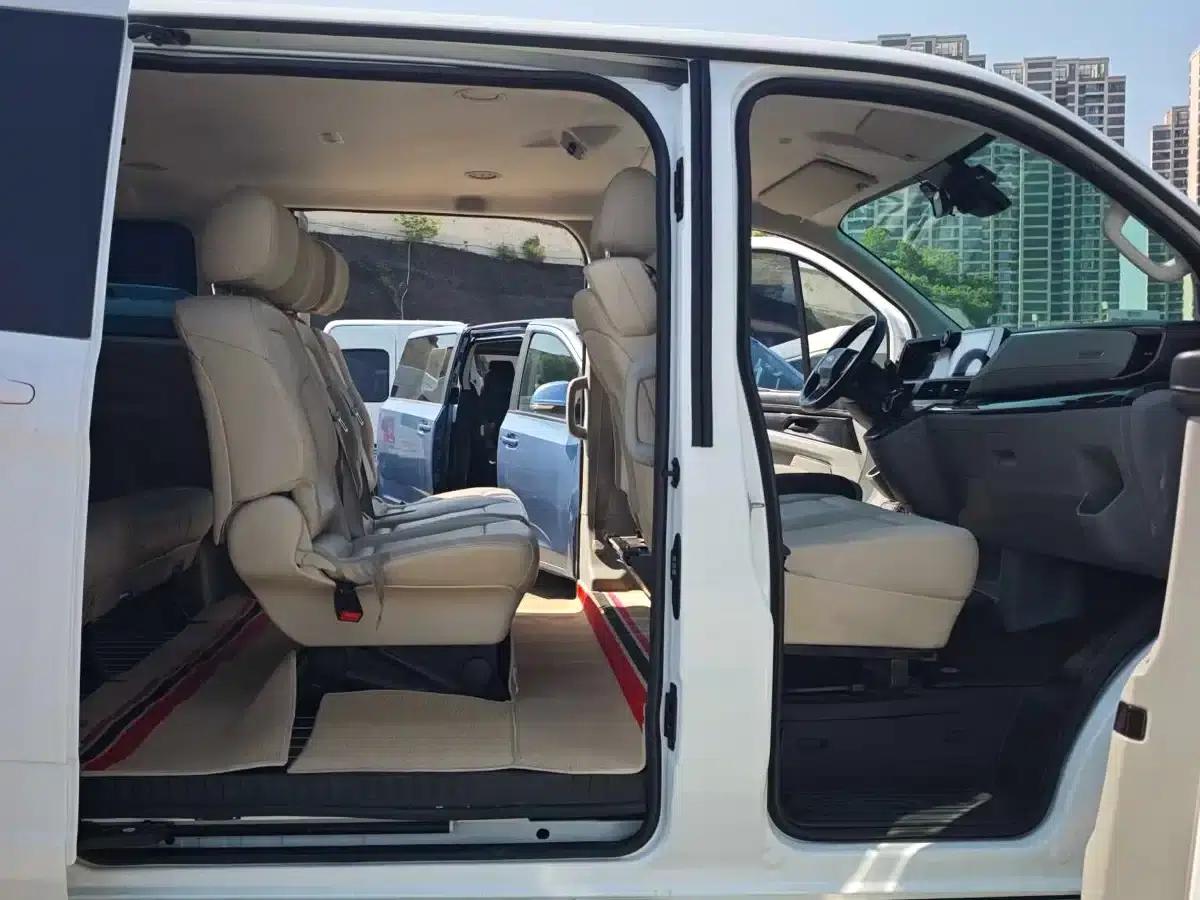 Ford Transit 2023 2.0T Diesel Automatic Commercial/Vehicle Short Wheelbase Low Roof 7/8/9 Seats — миниатюра 16