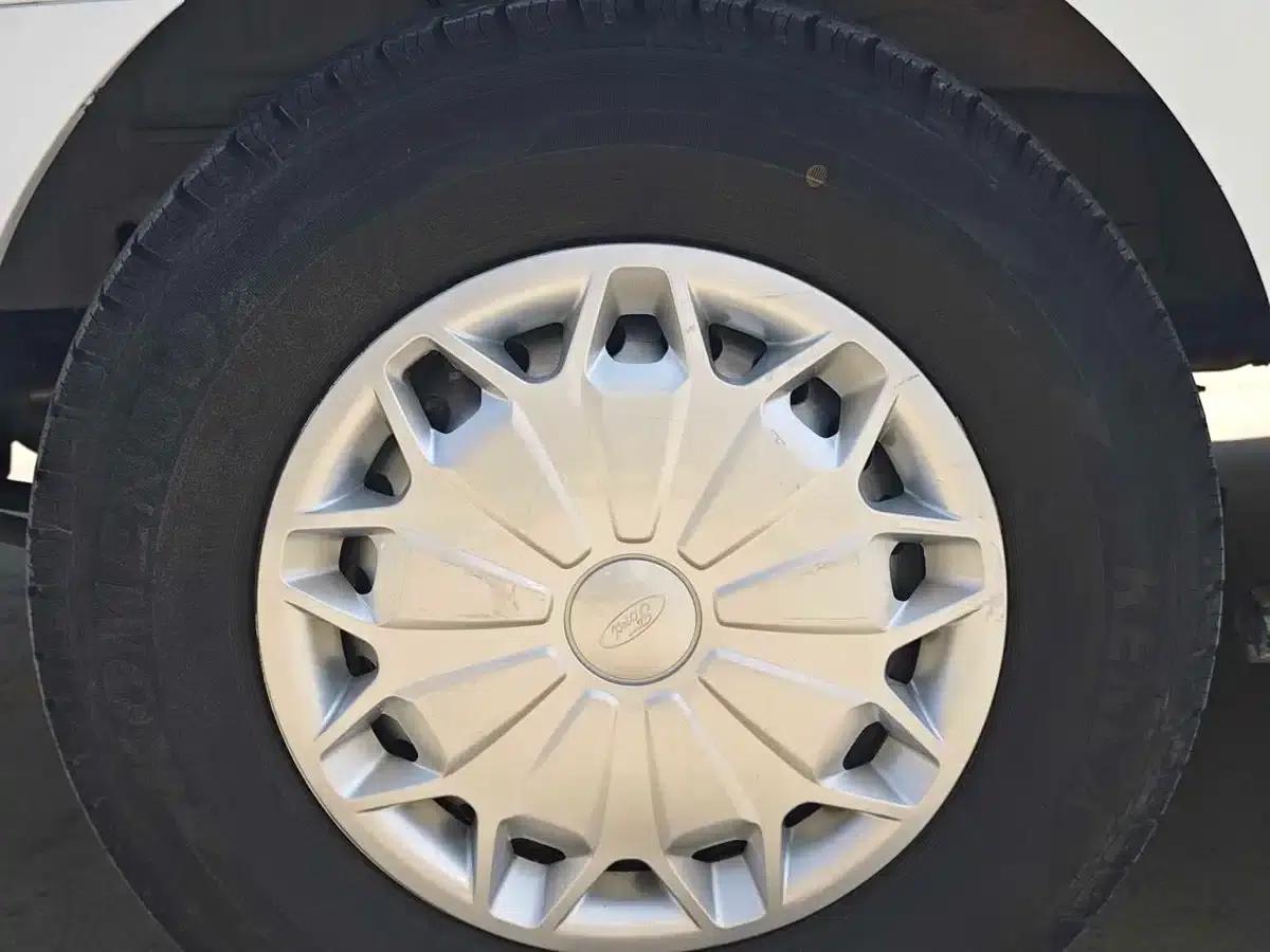 Ford Transit 2023 2.0T Diesel Automatic Commercial/Vehicle Short Wheelbase Low Roof 7/8/9 Seats — миниатюра 21