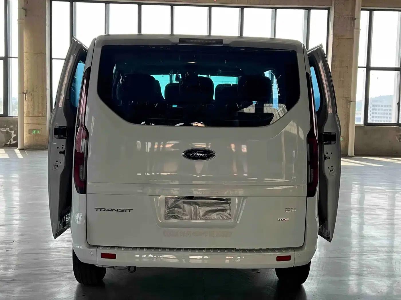 Ford Transit 2023 2.0T Diesel Automatic Commercial/Vehicle Short Wheelbase Low Roof 7/8/9 Seats — миниатюра 24