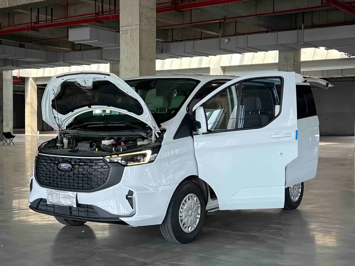 Ford Transit 2023 2.0T Diesel Automatic Commercial/Vehicle Short Wheelbase Low Roof 7/8/9 Seats — миниатюра 27