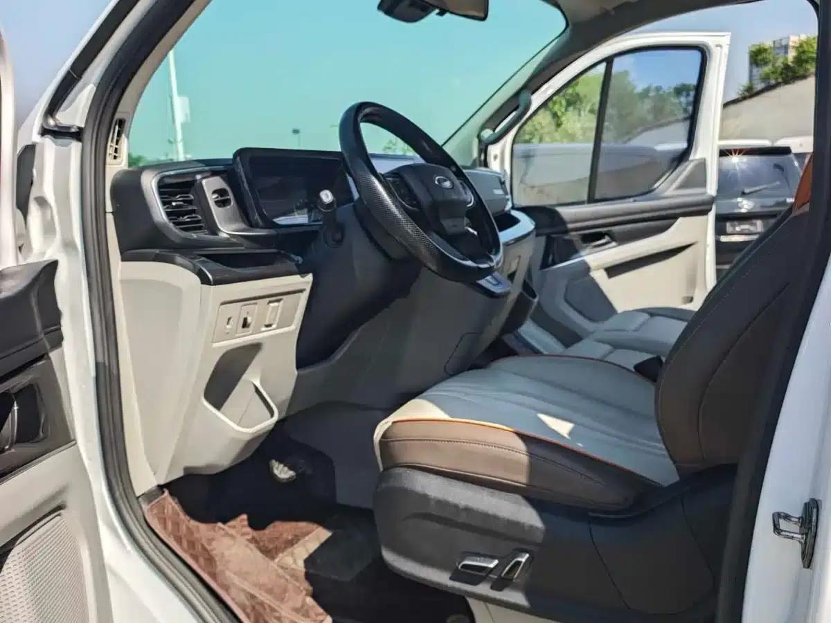 Ford Transit 2023 2.0T Diesel Automatic Commercial/Vehicle Short Wheelbase Low Roof 7/8/9 Seats — миниатюра 10