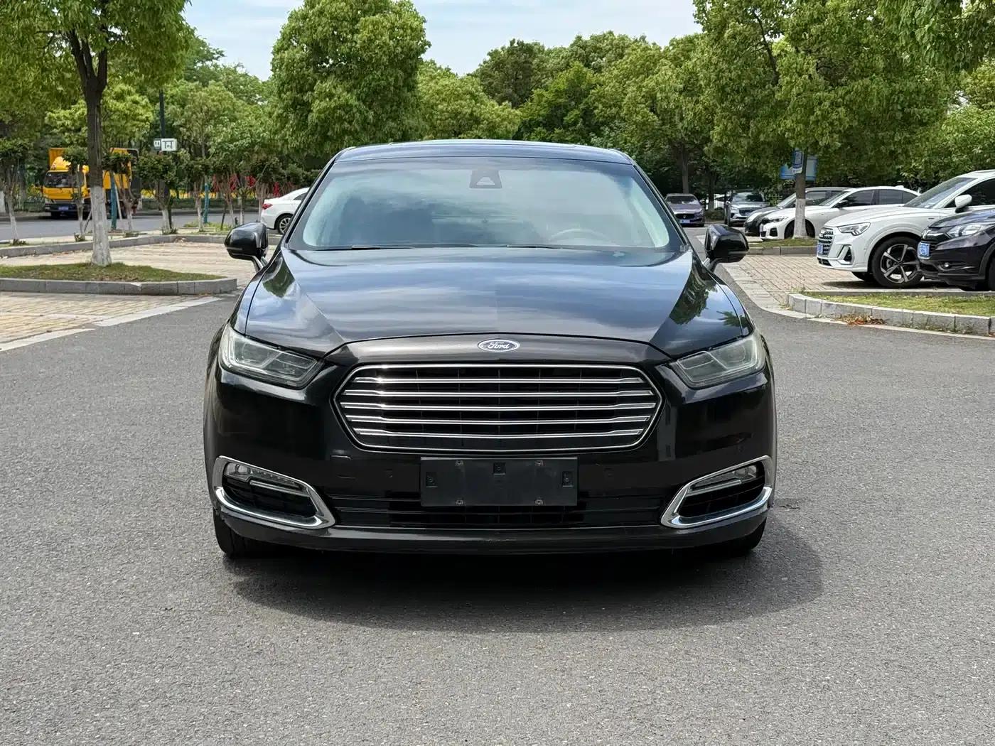 Taurus 2015 EcoBoost 325 V6 Flagship — миниатюра 2