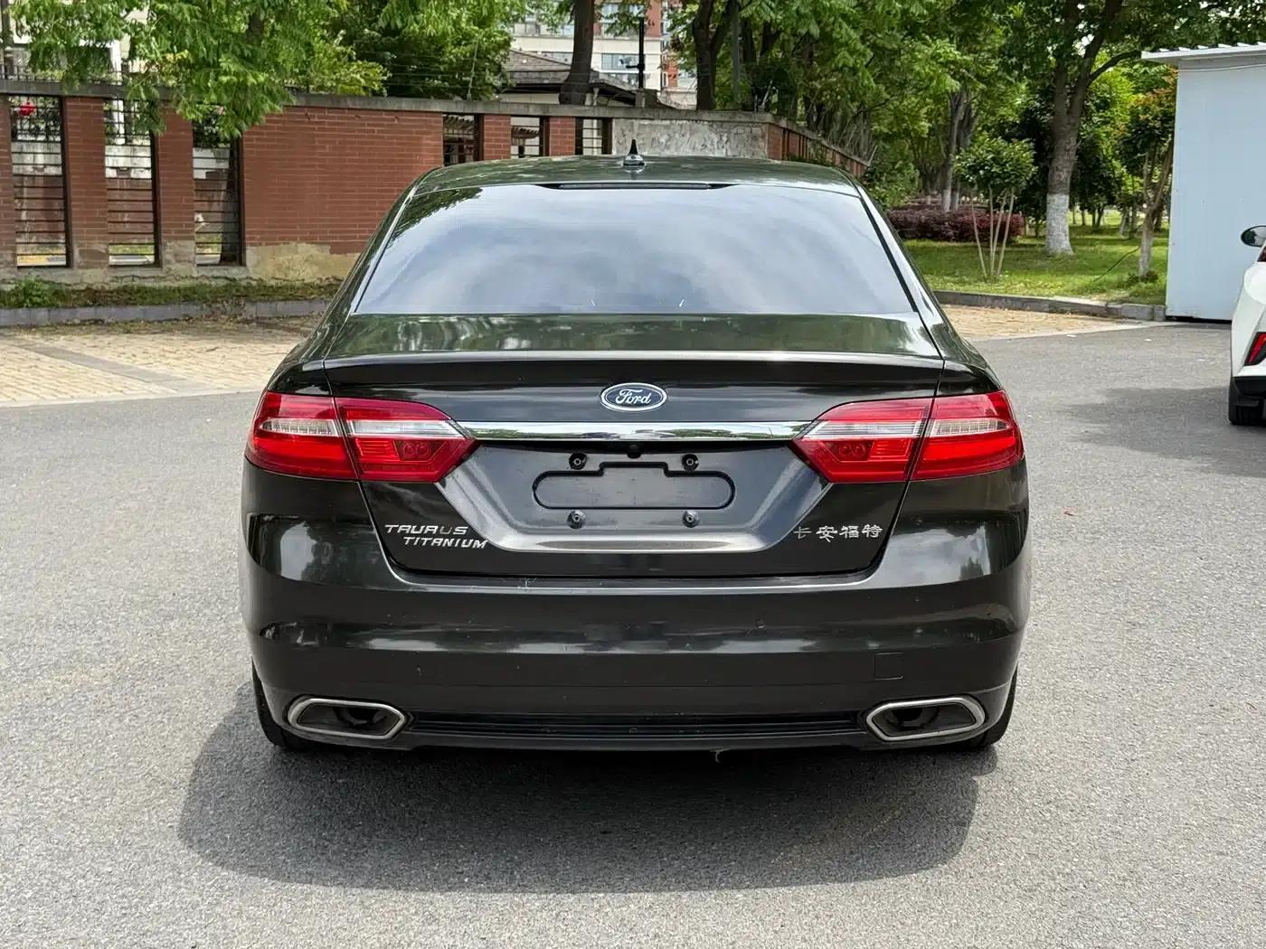Taurus 2015 EcoBoost 325 V6 Flagship — миниатюра 8