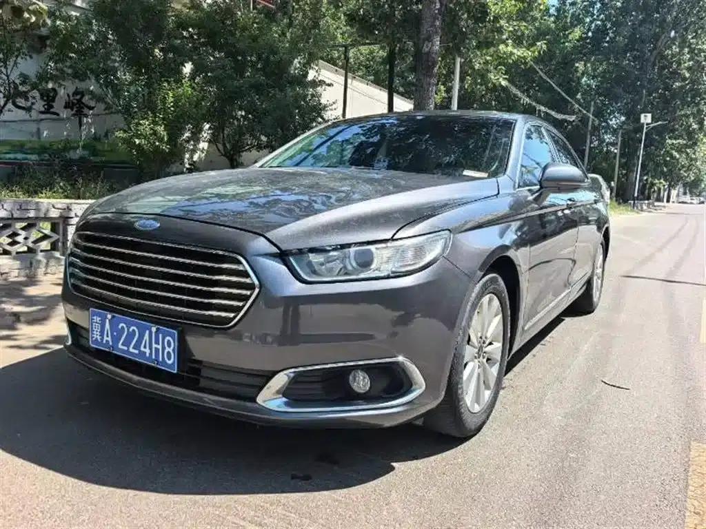 2016 Taurus EcoBoost 180 Luxury — миниатюра 1