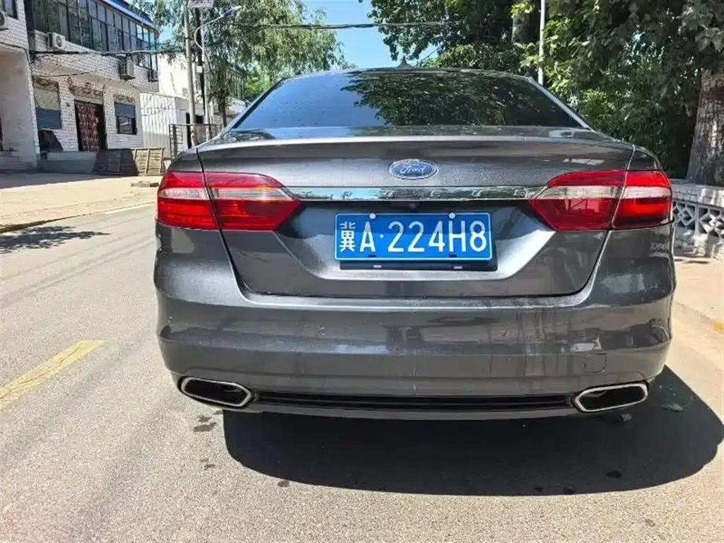 2016 Taurus EcoBoost 180 Luxury — миниатюра 5