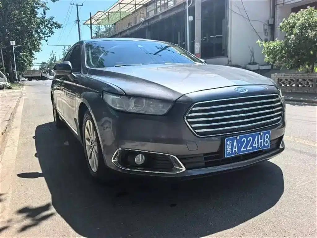 2016 Taurus EcoBoost 180 Luxury — миниатюра 6