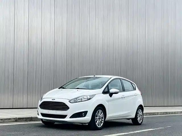 2013 Ford Fiesta Hatchback 1.5L Automatic Fashion Edition