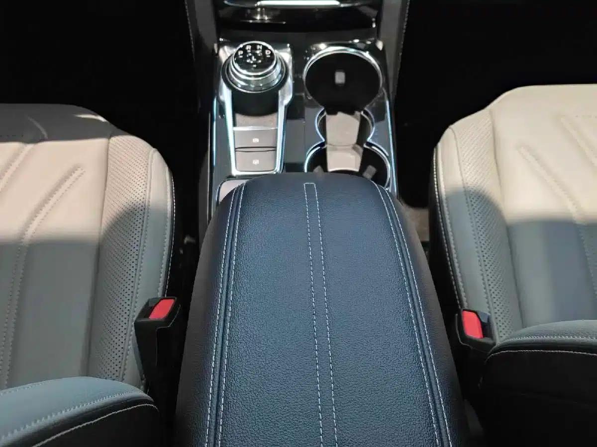 Escape 2020 EcoBoost 245 2WD Premium Edition — миниатюра 16