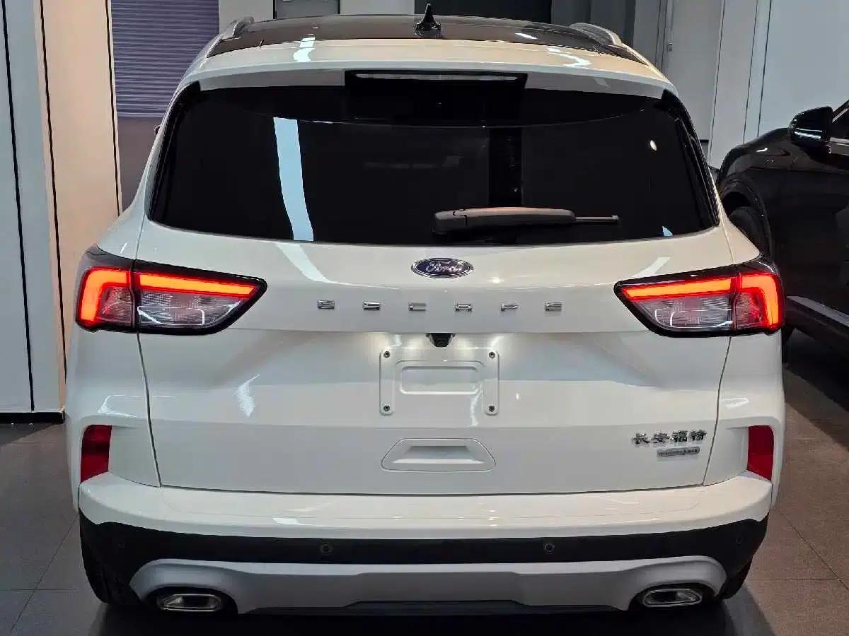 Escape 2020 EcoBoost 245 2WD Premium Edition — миниатюра 5