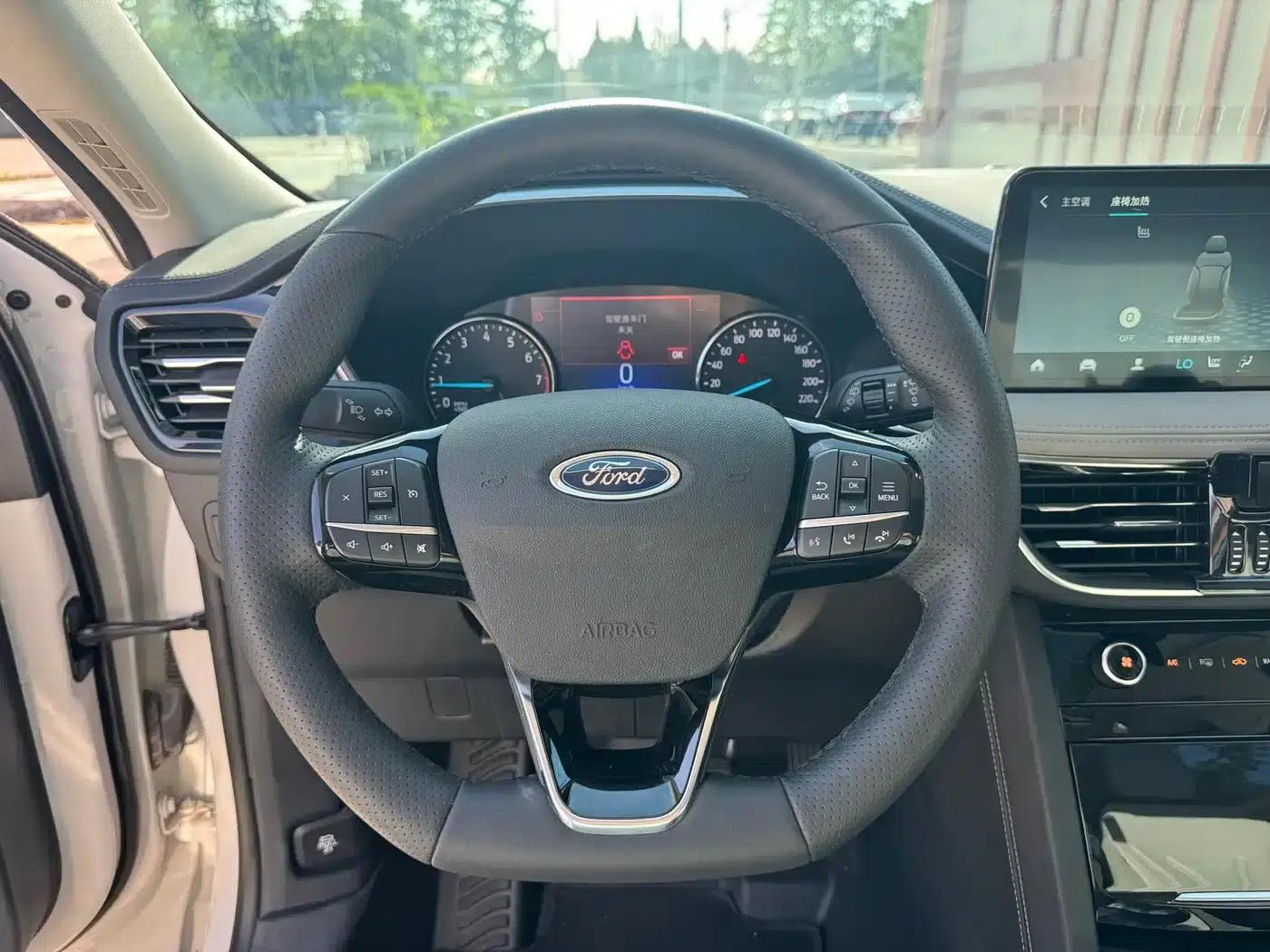 Escape 2024 EcoBoost 245 2WD Premium Edition — миниатюра 20