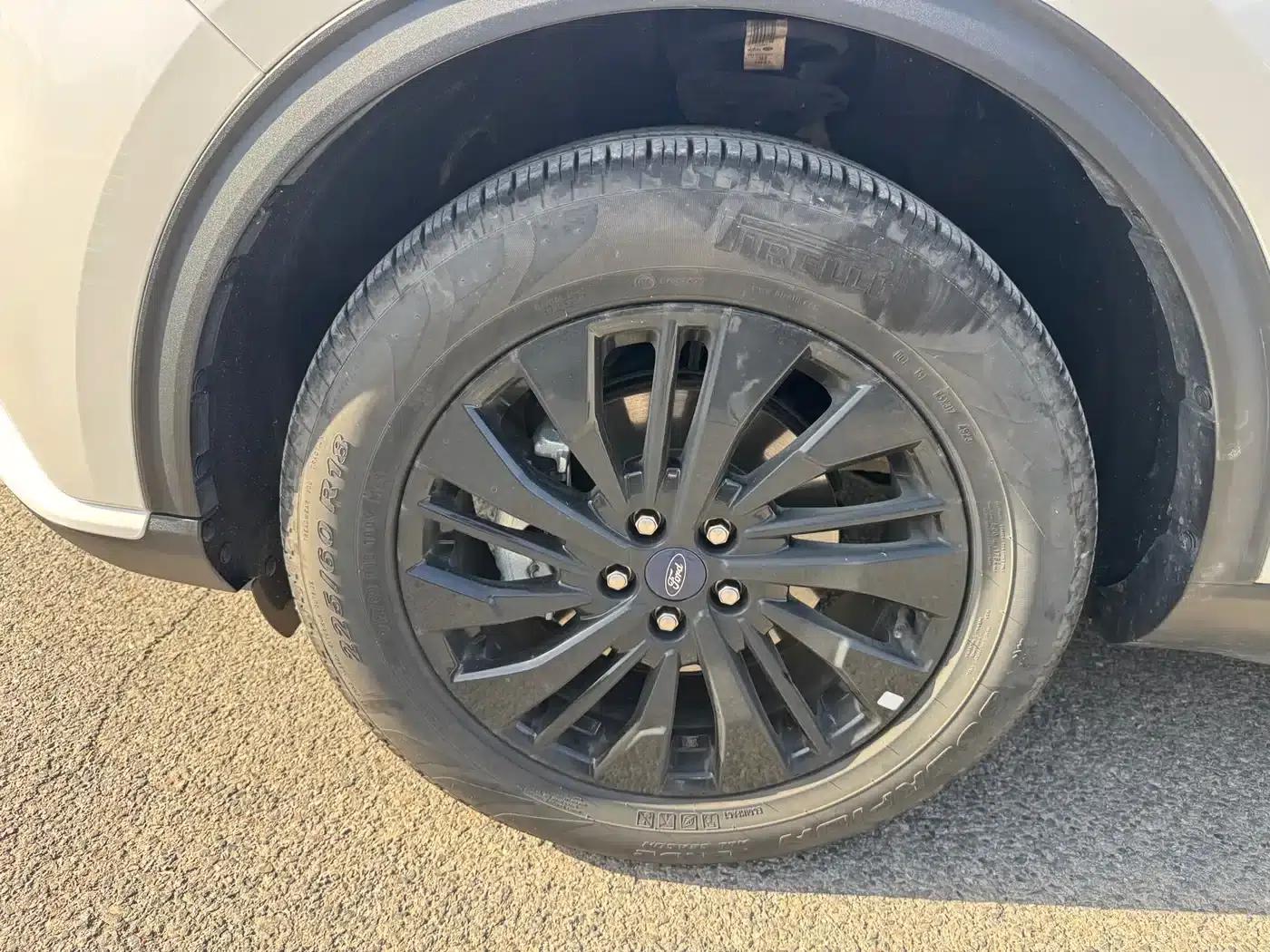 Escape 2024 EcoBoost 245 2WD Premium Edition — миниатюра 32