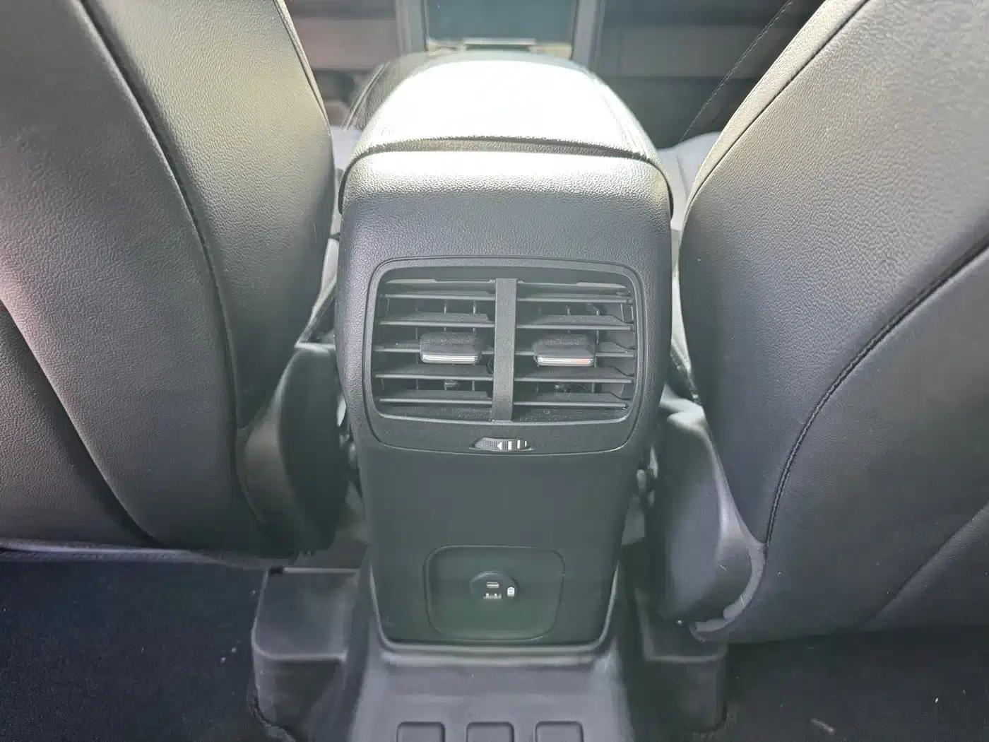 Escape 2024 EcoBoost 245 2WD Premium Edition — миниатюра 10