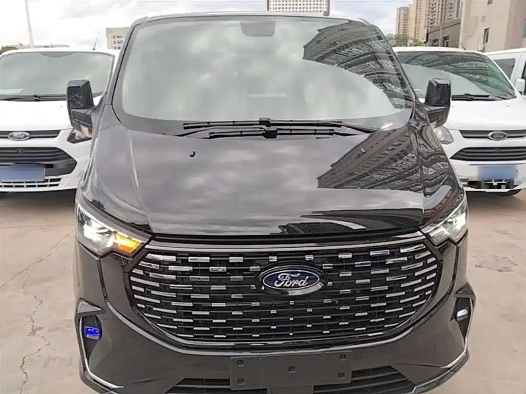 Tourneo 2023 2.0T Automatic Luxury Edition — миниатюра 3