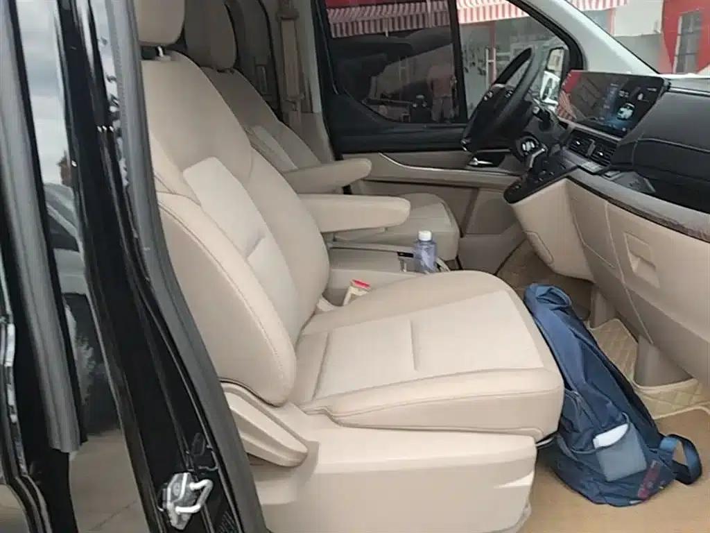 Tourneo 2023 2.0T Automatic Luxury Edition — миниатюра 25