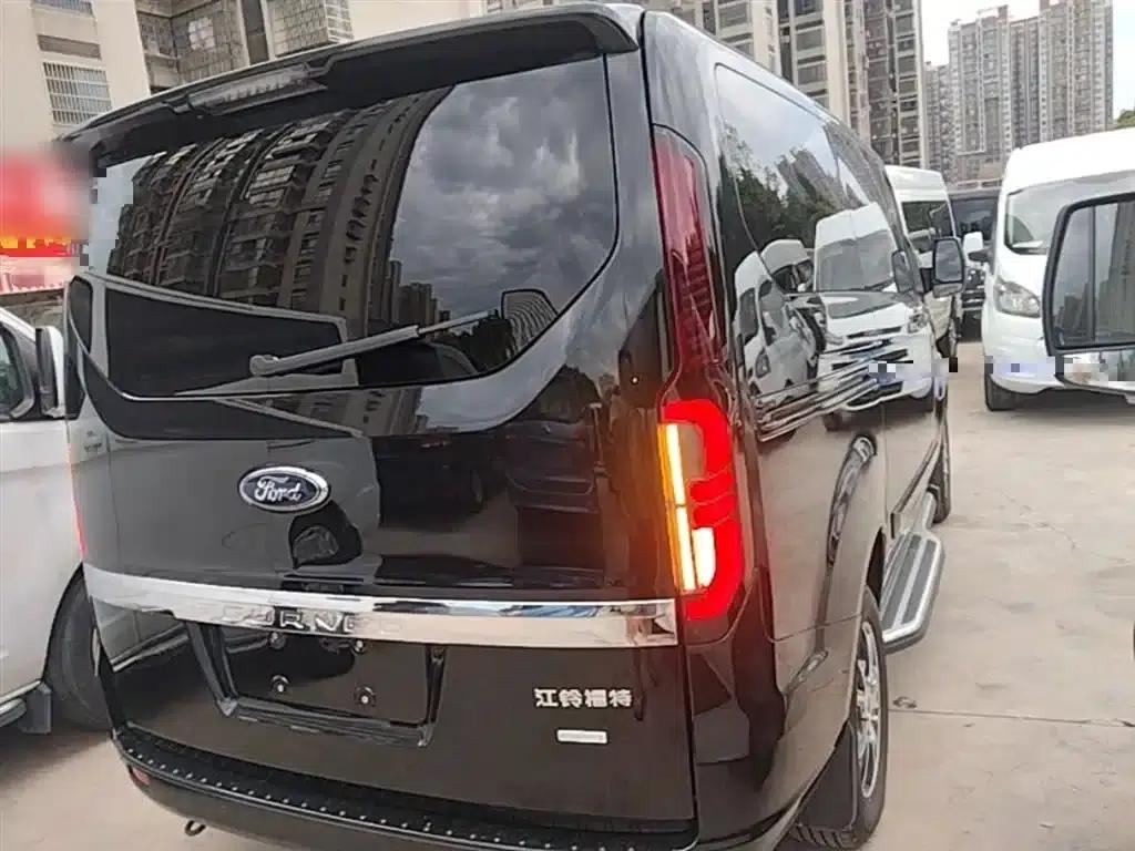Tourneo 2023 2.0T Automatic Luxury Edition — миниатюра 7