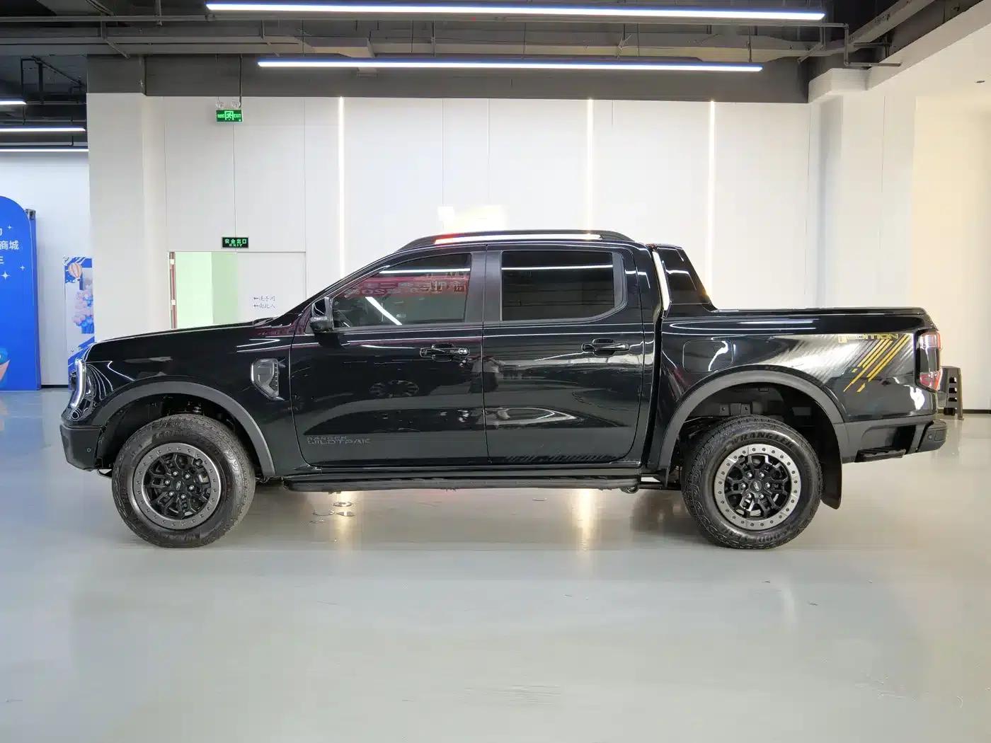 Ranger 2023 1st Edition Petrol — миниатюра 2