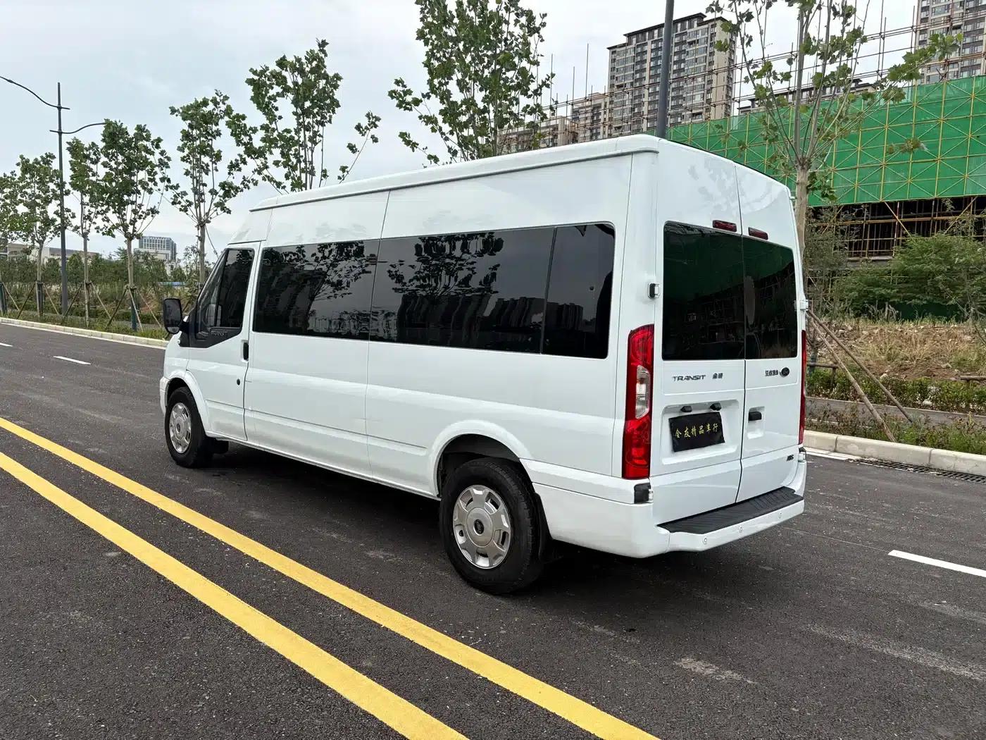 New Generation Ford Transit 2016 Model 2.2T Long Wheelbase 6/7 Seat Mid-Roof Multi-Purpose Vehicle — миниатюра 4